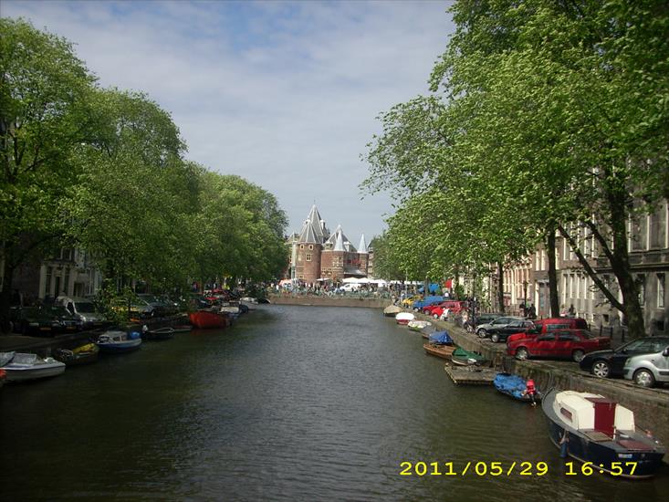 AMSTERDAM 2011 - old amst.JPG