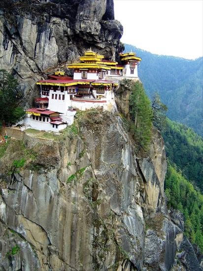 obrazki - Bhutan-_buddhist_monastery.jpg