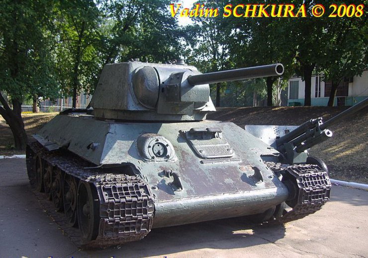 T-34-76 - -34-76 Doneck Walk Around.JPG