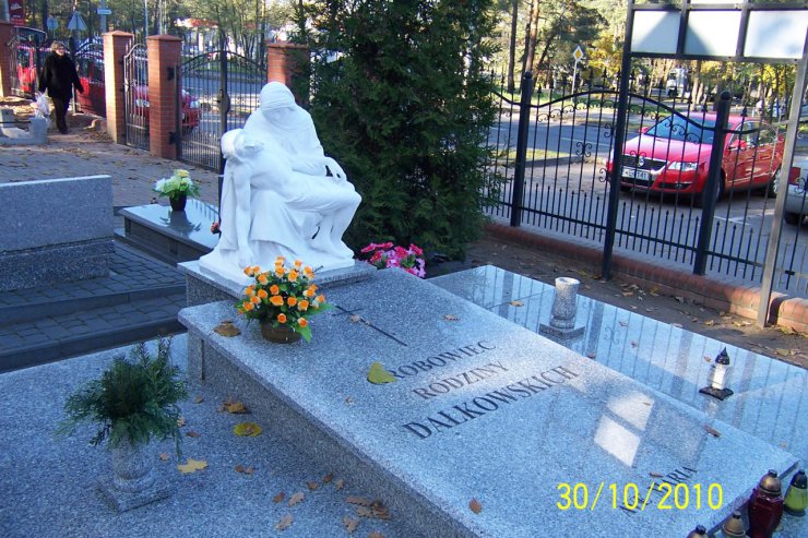 piękno cmentarza - O pazdziernik 2010 240.jpg