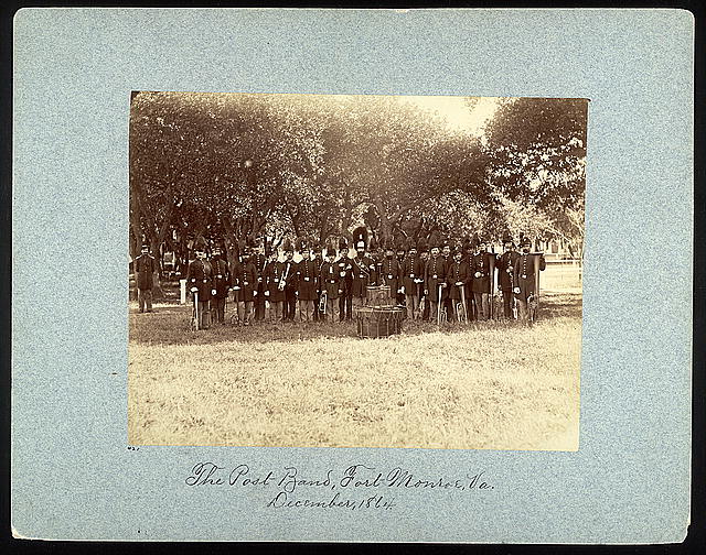 Żołnierze - libofcongr284 The post band, Fort Monroe, Va., December, 1864.jpg