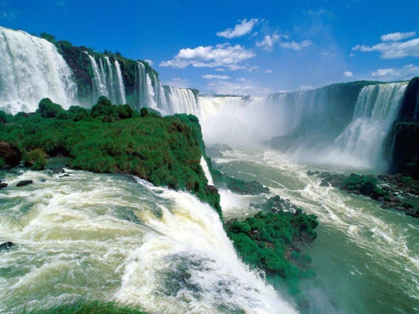 WODOSPADY - Wodospady Iguazu, na granicy Brazylii i Argentyny na rzece Iguau.jpeg