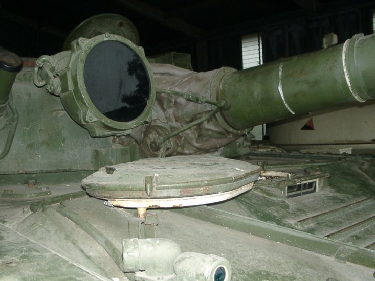 Czolg podstawowy T-72 Walk_Around - t-72_raac_museum_018_of_151.jpg