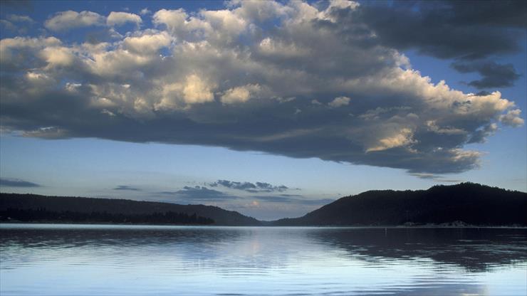 High Quality and Resolution Wallpapers 1 - Big Bear Lake at Dawn, San Bernardino County, California.jpg