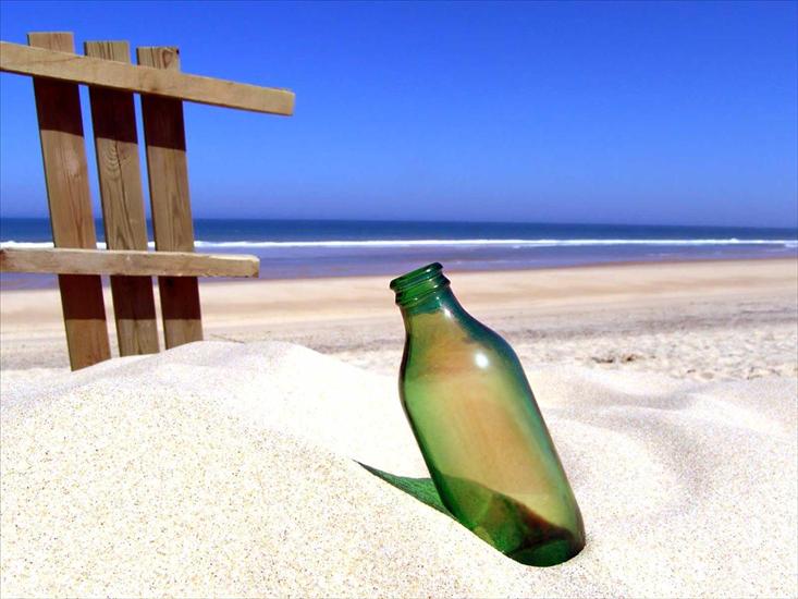 art - Forgot_Bottle_on_Beach.jpg
