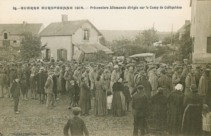 Photographie 1914 - 1918 - 1914-1918 1914 Prisonniers allemands camp de Cotquidan German prisoners camp of Cotquidan.jpg