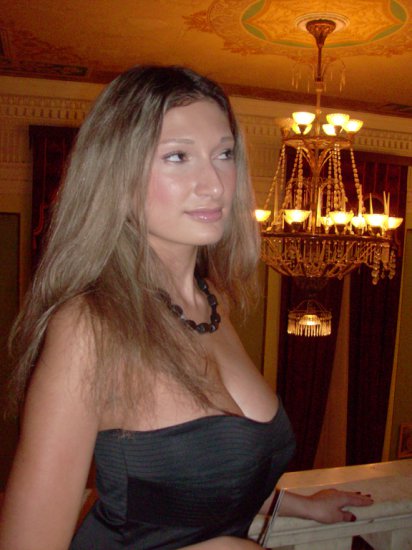 Busty Russian - Amateur Nude Photos - Busty Russian Model Posing26.jpg