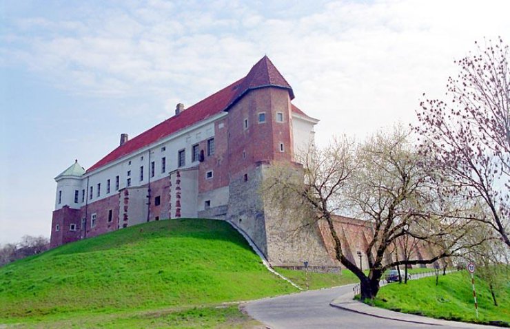 Pałace na ziemi polskiej - Sandomierz_castle.jpg